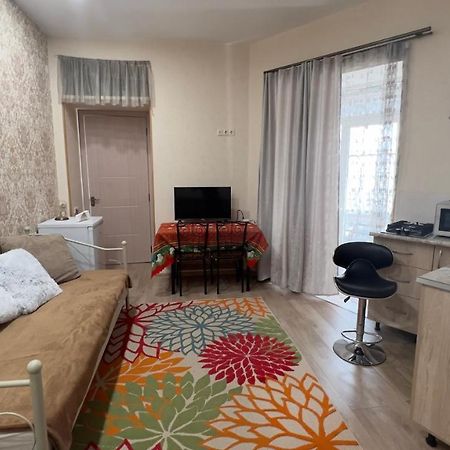 Guest House Beautiful Avlabar Тбилиси Екстериор снимка
