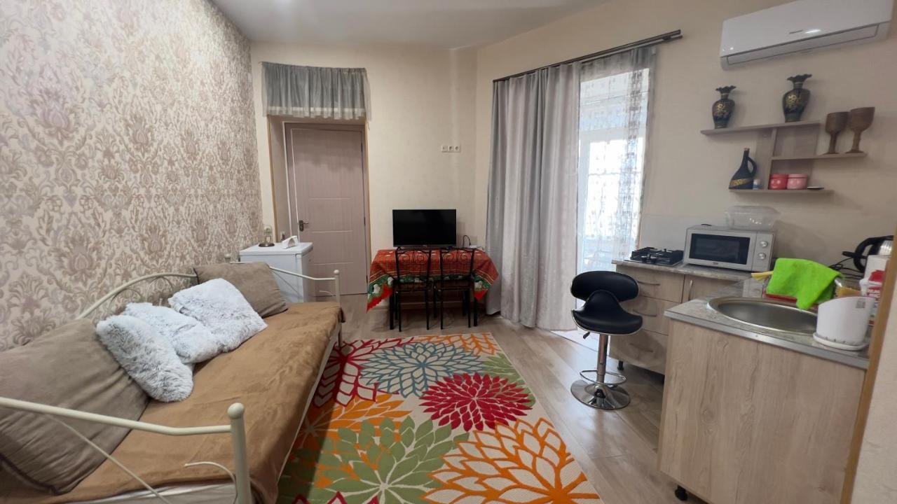 Guest House Beautiful Avlabar Тбилиси Екстериор снимка